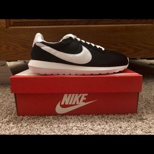 Nike Roshe LD 1000 QS Black available Size 9